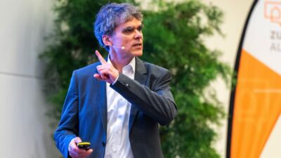 Referent Ronald Meyer